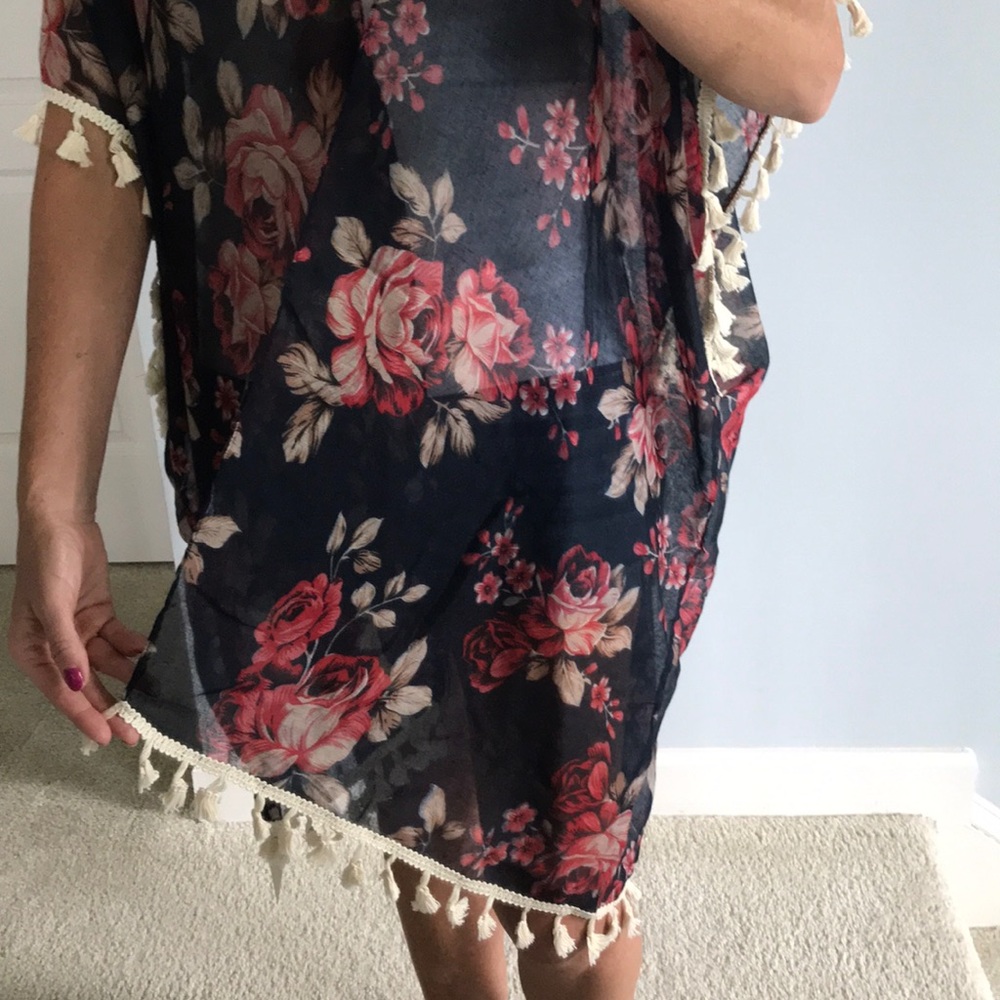❤️1 LEFT❤️Floral Print Kimono - Picture 7 of 7